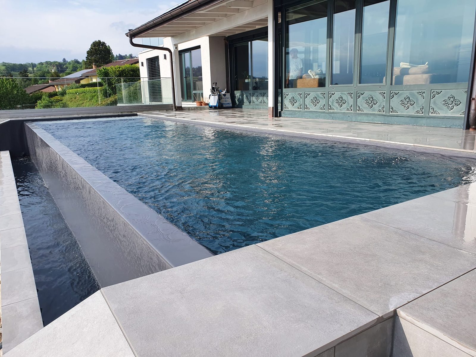 Construction de piscine dans le canton de Neuchâtel